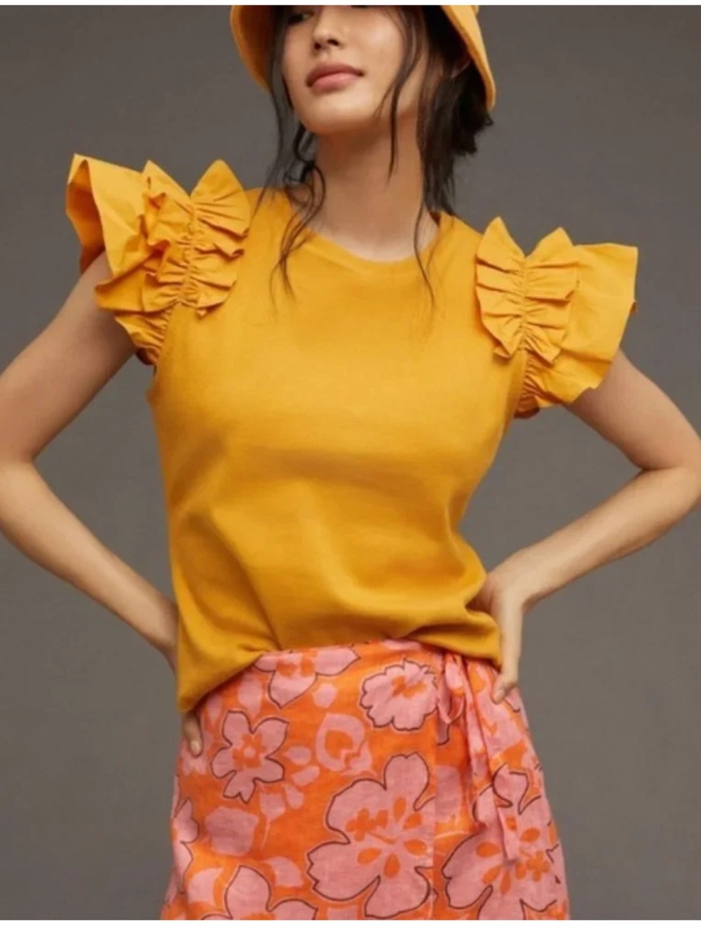 By Anthropologie Ribbed Ruffle Sleeve Top Woman Medium Bronze Mustard Dainty NEW